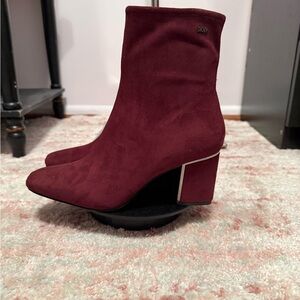 DKNY Women's Deep Burgandy Heeled Boots